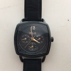 Black Relic woman’s watch